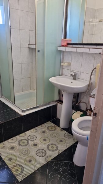 Tineretului, Serban Voda,